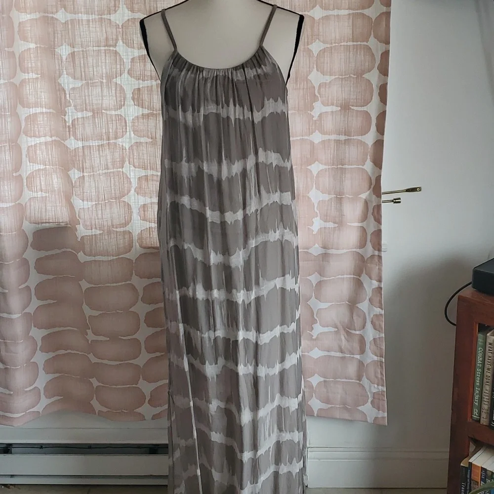 Silk Maxi - Picture 1 of 8